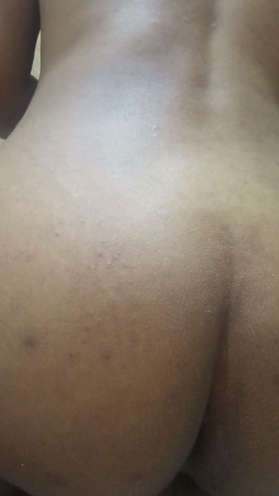 Latina aunt breaking her ass | Clip 1