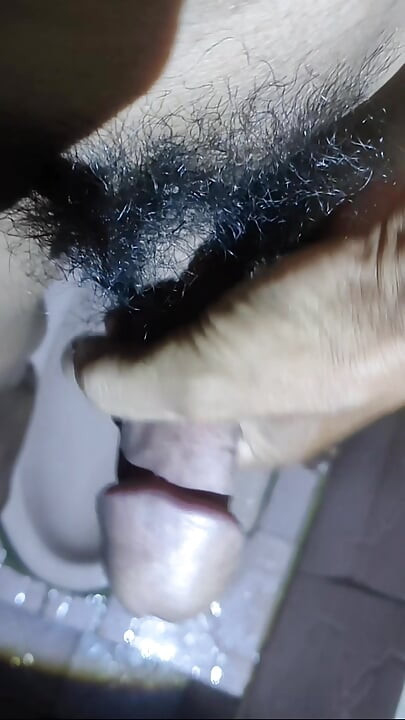 근육질의 멋진 버섯이네요
