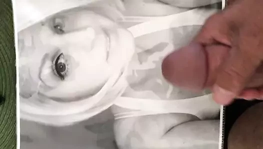 Boşalmak haraç genç sarışın milf