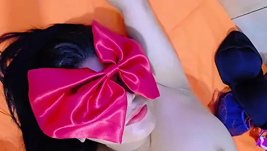 Aku lagi sendirian di rumah! Aku butuh seseorang untuk meniduriku sekarang - solo memek basah