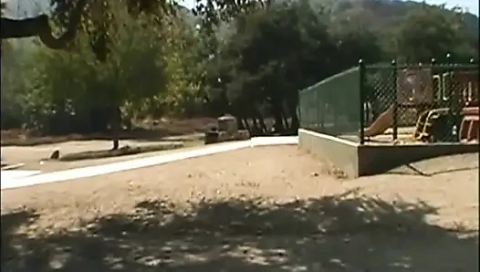 Behaarte reifes paar fickt muschi