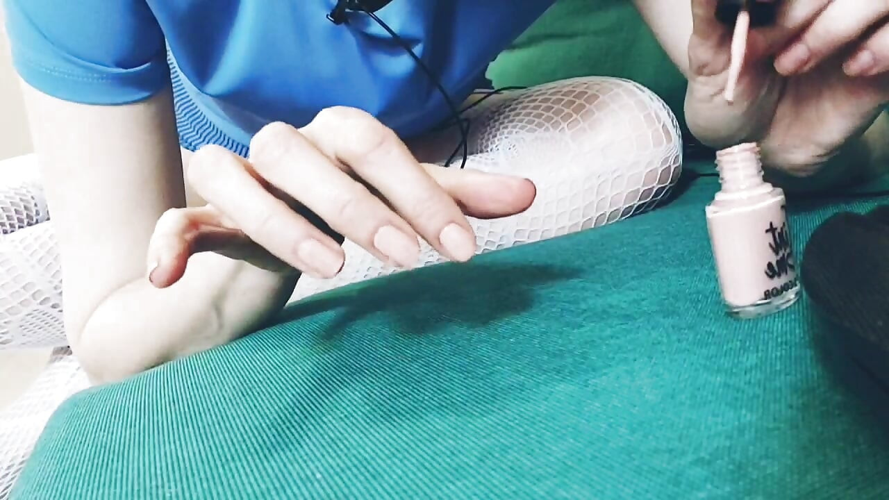 나는 손톱을 그렸다. Asmr (2020)