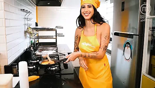 Горячая лесбийская латиноамериканская кухня — Часть 2 — SFW