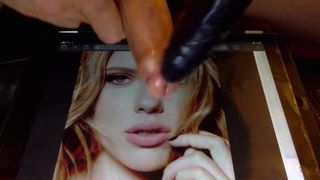 Sexy Logan mannelijke stripper sperma eerbetoon aan Scarlett Johansson