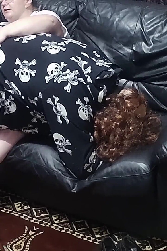 Domina Satana & Josephine, Foot Worship, Otk Spanking