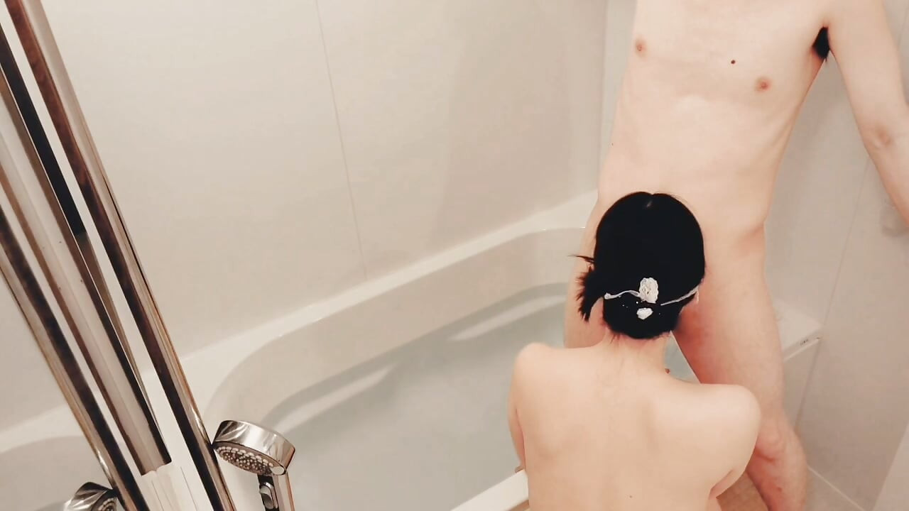 Bathing together with a cute, busty young wife. When she starts to feel pleasure from caressing me, I get to ejaculate from a. Home made amateur Private Shoot