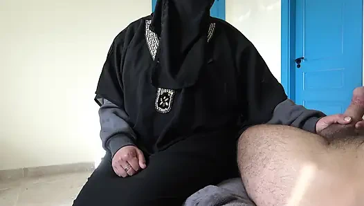 78 yaşındaki Alman dede Türk kızına onun için dans etmesini söylüyor