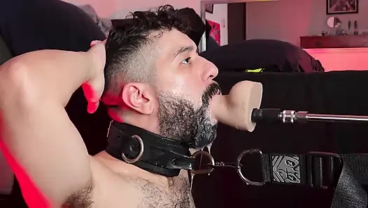 Mayıs 2026 canlı - Ricky Cage makine yarağını gırtlağına kadar alıyor