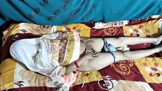 Indian desi Village hot girl home sex video