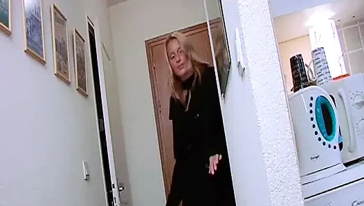 French Slut Deepthroating Before Getting Strapon Fucked