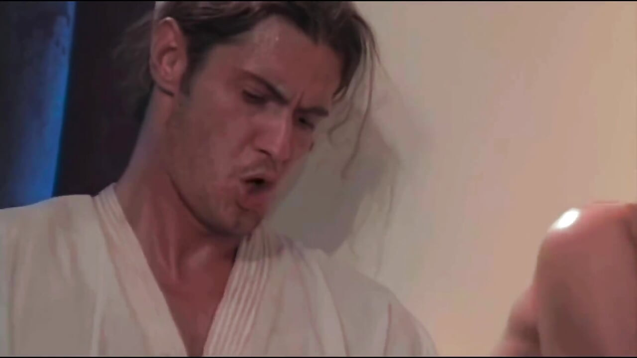 Hot Oriental Fuck with the Beautiful MILF