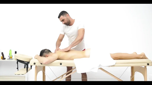 My Friend Gives Me a Hot Massage with Final Ending