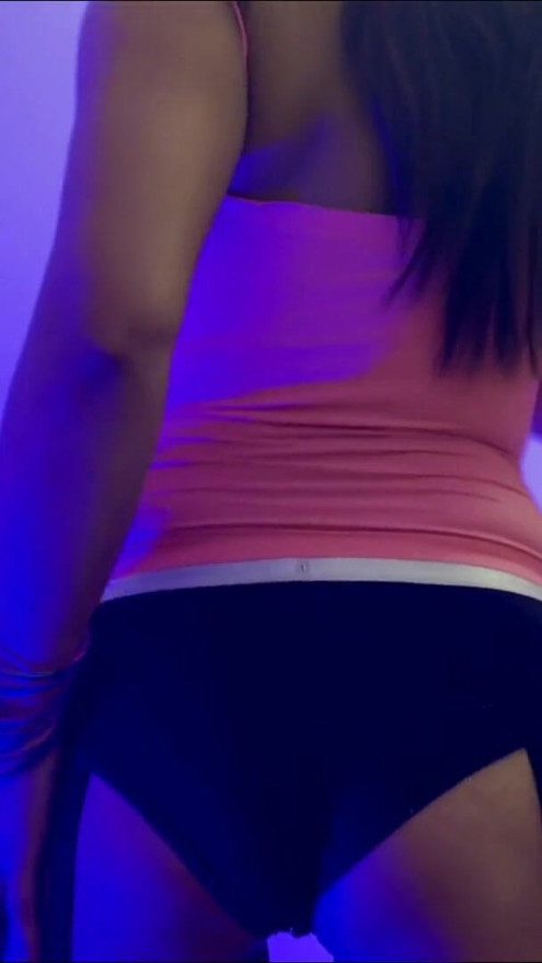 Esposa grávida recebendo boquete sujo para marido, toda porra na boca - áudio hindi - sexo indiano | Clipe 1