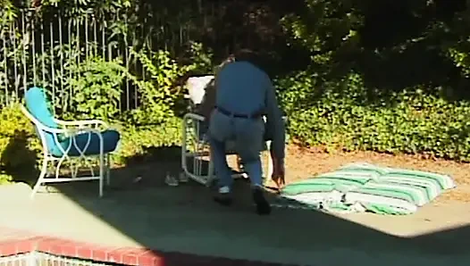 College Geständnisse: Heiße Pool-Begegnung