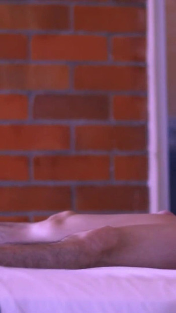 Key moment from "The cheater and the student met in the locker room."