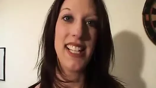 Wawancara striptis Laura