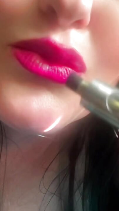 Smoking Hot Pink Seductive Lips & Slow Motion Vapor Bliss