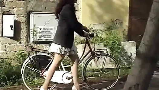 La postina produksi Jessica Rizzo