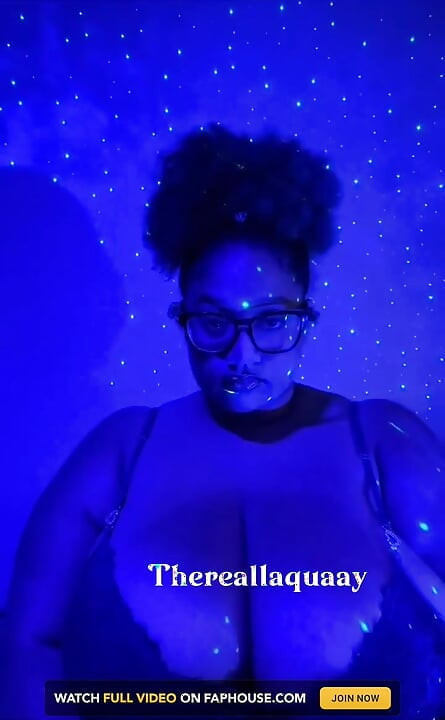 Biggdebbiecakez Twerking for You