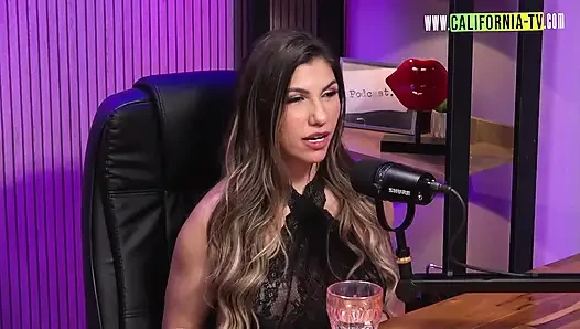 Подкаст с латинской красоткой Alexia Dhein