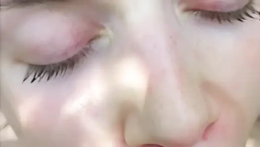 Ağızda boşalma ağır çekim 60fps