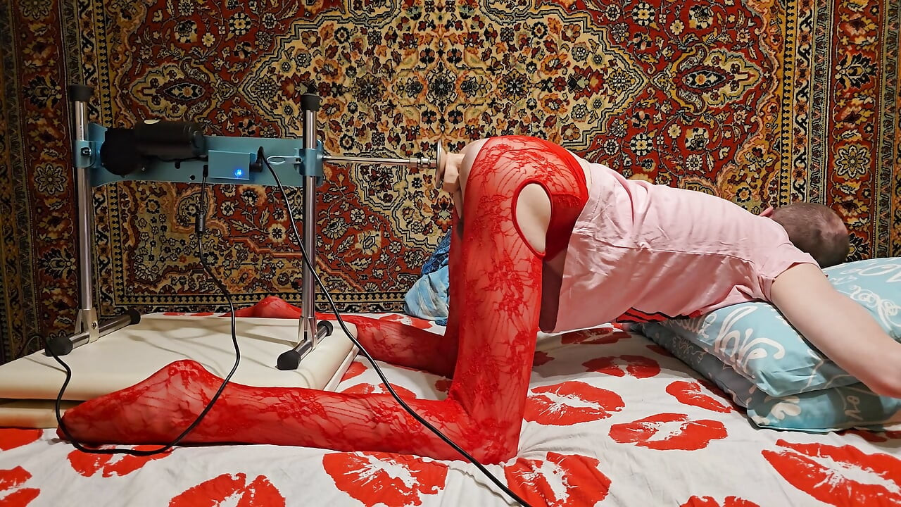 Sasha Earth sissy Crossdresser homemade amateur anal Fucking Machine