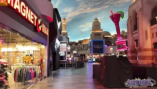 Приключения Лети Хоул, эпизод 13: Avn Las Vegas