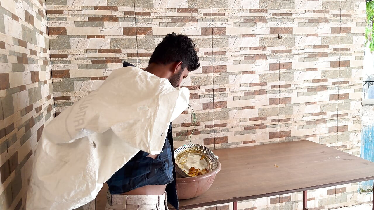 The beggar saw an open house, went inside, saw Aksha taking a bath and had sex with her.