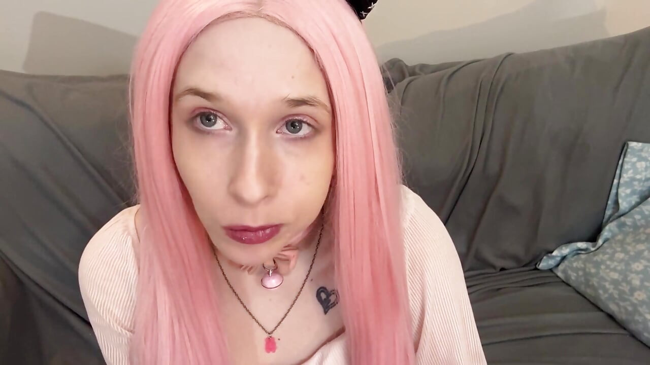 Bratty Bubblegum Slut Blowing Bubbles