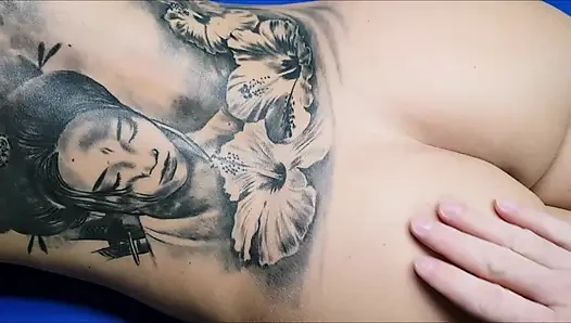Массажист трахает Blanche Knadenlos!