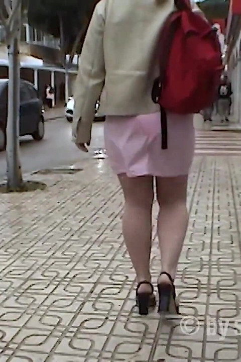 Nylon Amateur Doing