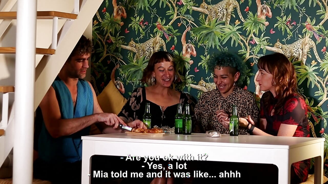 FFFM čtveřice! Z toho, co začalo jako jednoduchá večeře, se stala orgie mezi páry