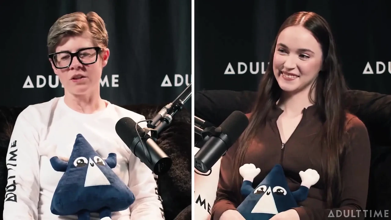 Hazel Moore总是在单人表演后! |Adult Time播客