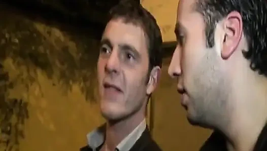 Gepiercte nymphomanin aus frankreich doppelt penetriert