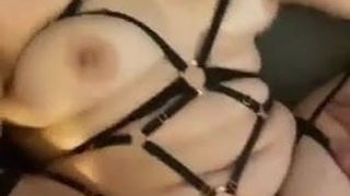 Fuckin with ropes and bouncing tits