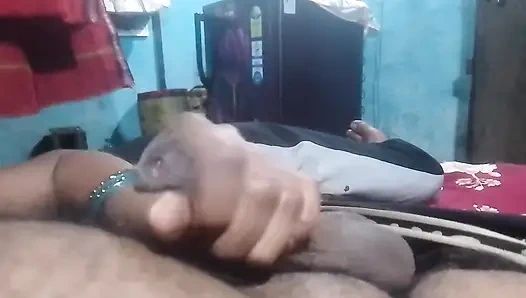 Handjob and Cum Out