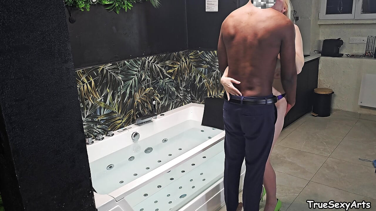 Sandra Sweet 4K Boyfriend Surprises Polish Girlfriend with Romantic Spa Weekend