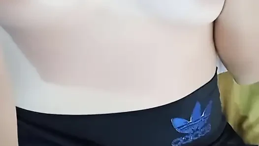 Sei ein guter stiefsohn und gib deiner stiefmutter eine massage