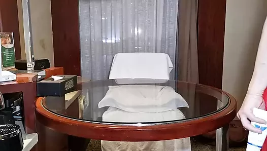 Pertunjukan web jalang nilon Michelle dari Hotel Beijing - Episod Ii