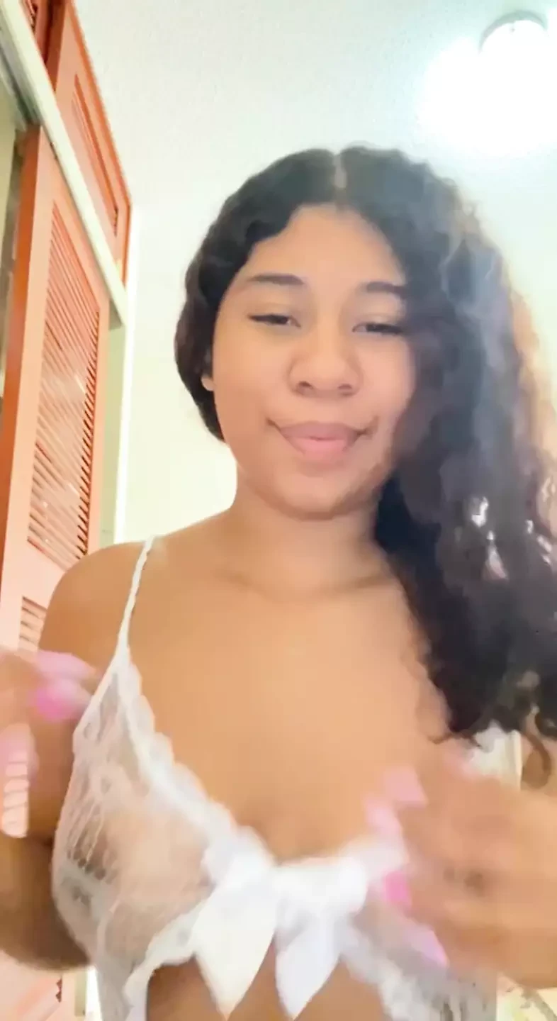 I love to disgrulate alone and I send a video to my doctor to come and cure my fever