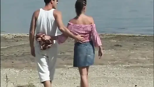 Sahilde göt sikişi
