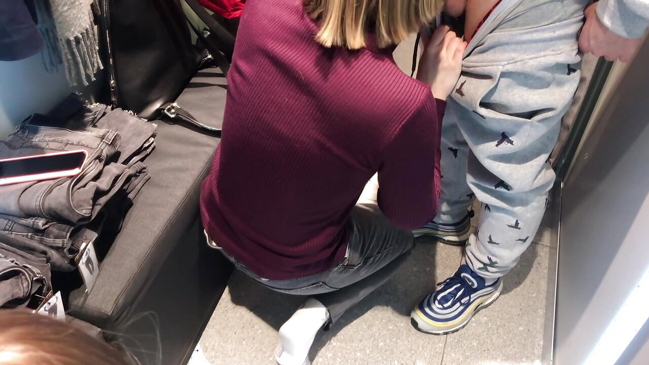 Sneaky Changing Room BJ – Amateur Girl Sucks Cock in Clothing Store RAW
