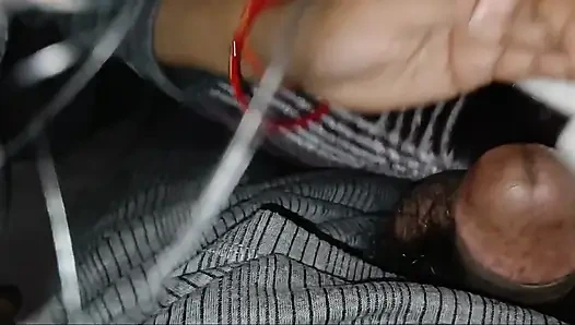 Üvey anne üvey oğluyla yatağı paylaşıyor