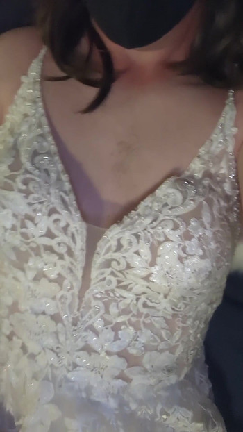 Unforgettable moment from "Making love to bride's luxurious wedding gown and white fur shawl"