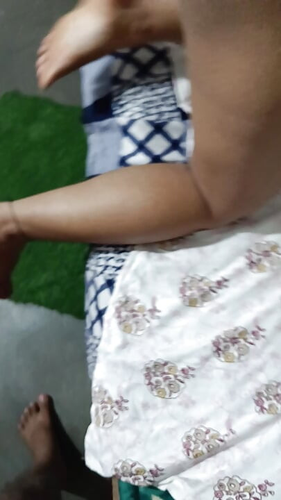 Koi ajao chod ne keliye me akeli hu