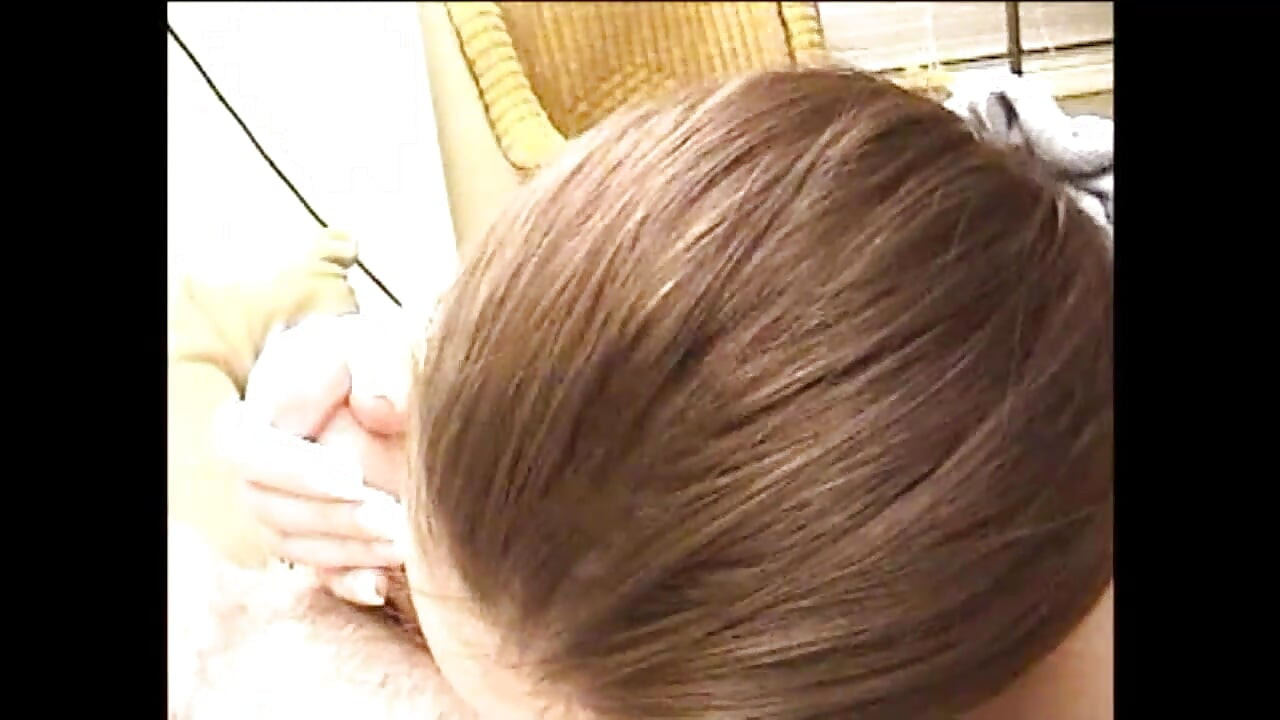 Masukin kontol besarku ke toket besar alamimu yang aduhai, nakal!