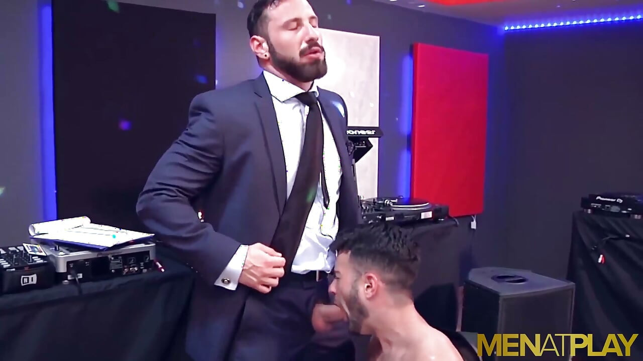 MENATPLAY - Latino Robbie Rojo anal fucked by Antonio Miracle