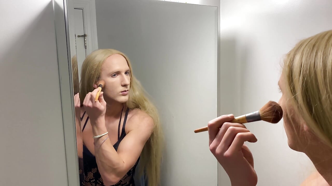 Full Male to Female Crossdressing Transformation