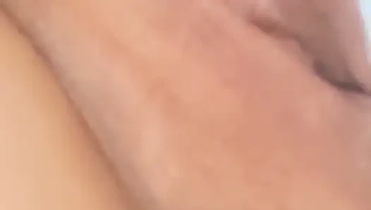 Kontol terlarang ibu tiri menyentuh pantat gemetar