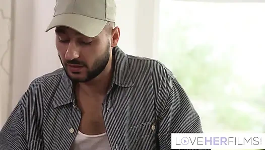 Завораживающую крошку Payton Preslee поклонялись и жестко трахнули